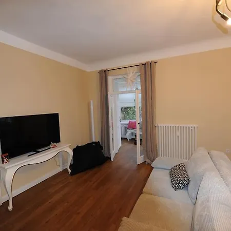 Luxurioese In Apartment *